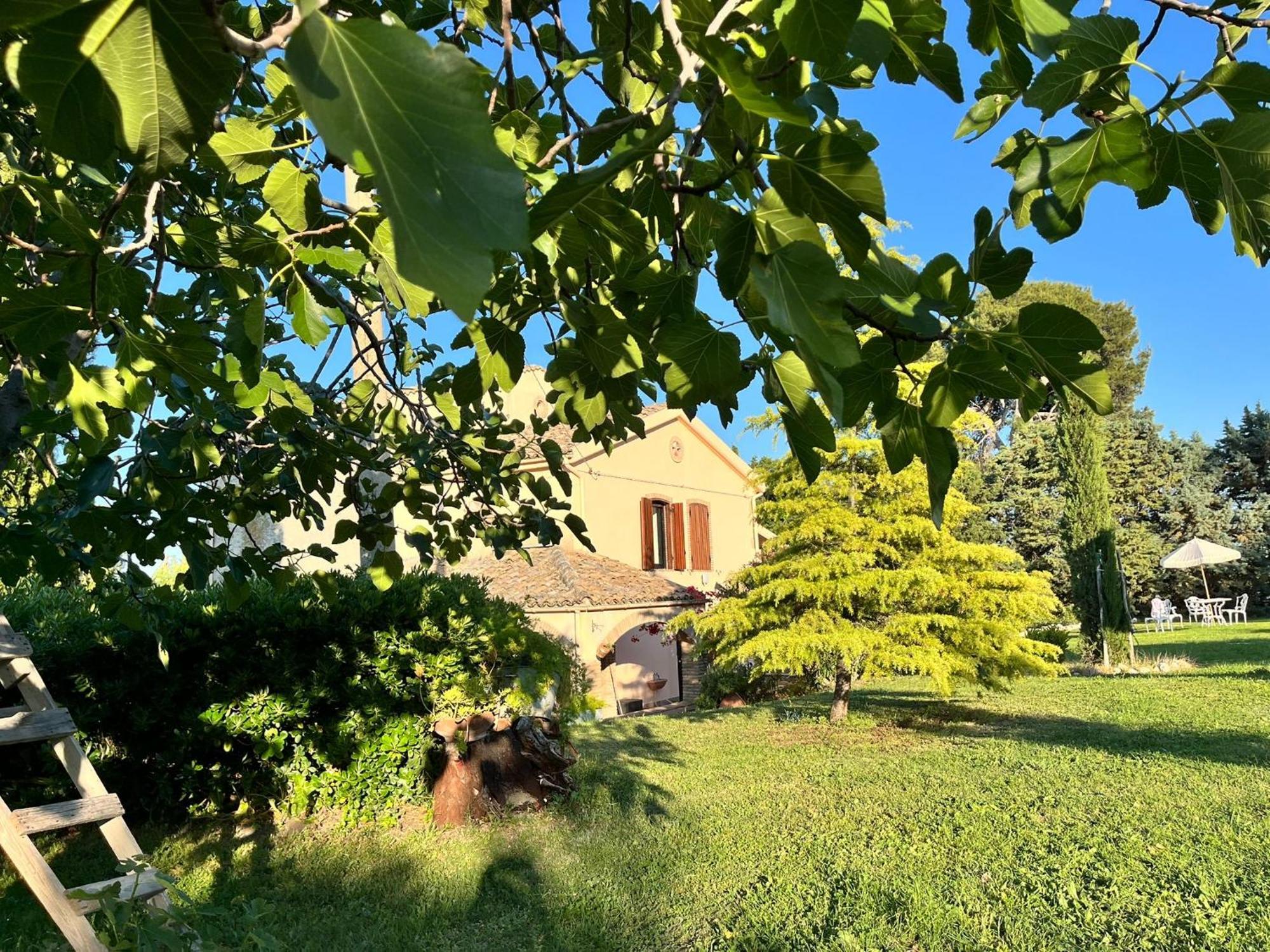 Casale La Civetta Larino Exterior foto